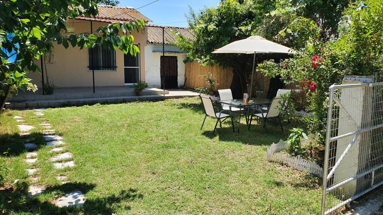 Hébergement de vacances Christos Cottage! Comfortable&quiet!