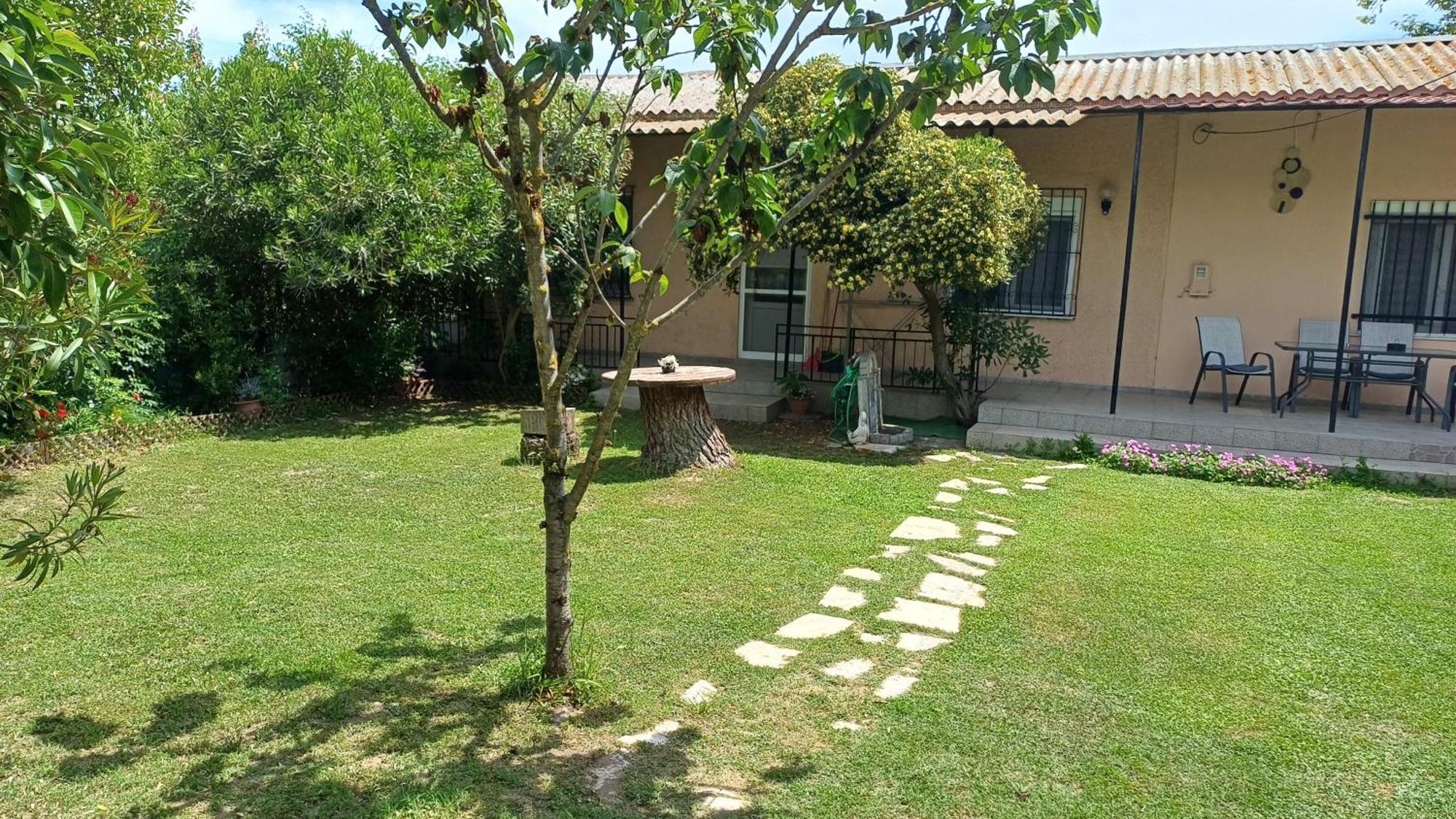 Christos Cottage! Comfortable And Quiet! Tatil Evi *